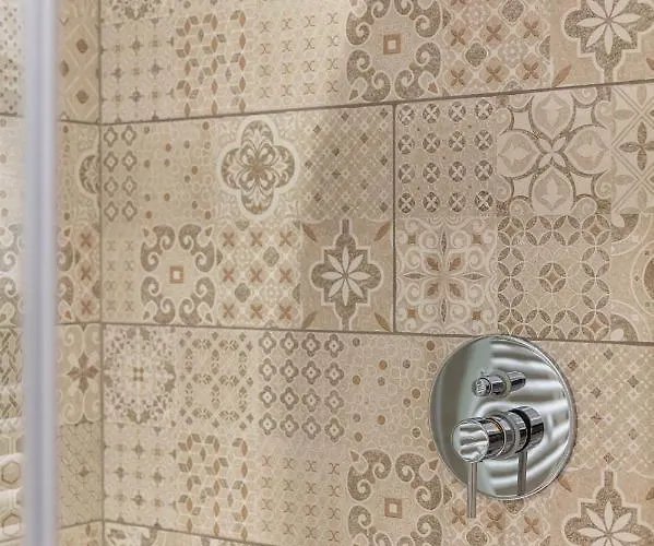 招待所 Lungomare 4*